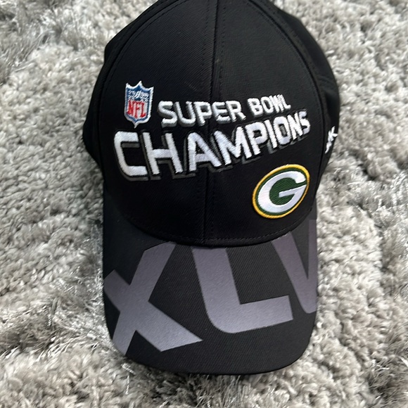 NFL Green Bay Packer Hats (4) - Picture 5 of 8